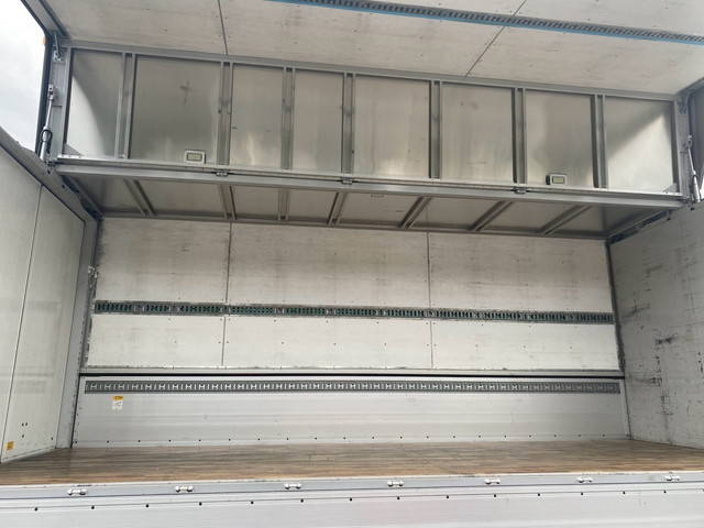 日野レンジャーアルミウイング中型（4t）[写真11]