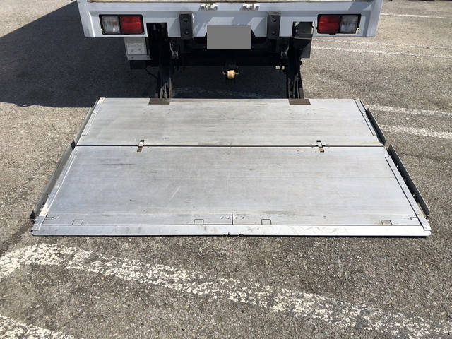 日野レンジャーアルミウイング中型（4t）[写真16]