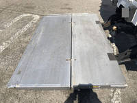 日野レンジャーアルミウイング中型（4t）[写真17]