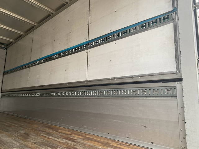 日野レンジャーアルミウイング中型（4t）[写真08]