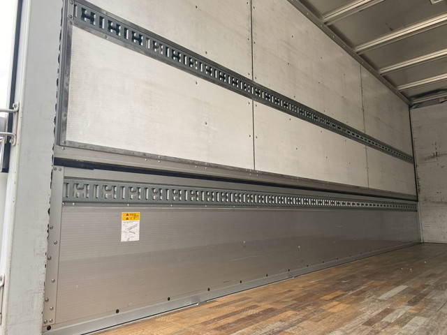 日野レンジャーアルミウイング中型（4t）[写真09]