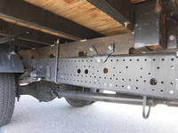 UDトラックスコンドル平ボディ中型（4t）[写真22]