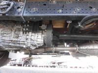 UDトラックスコンドル平ボディ中型（4t）[写真23]