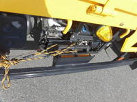 UDトラックスコンドル平ボディ中型（4t）[写真24]