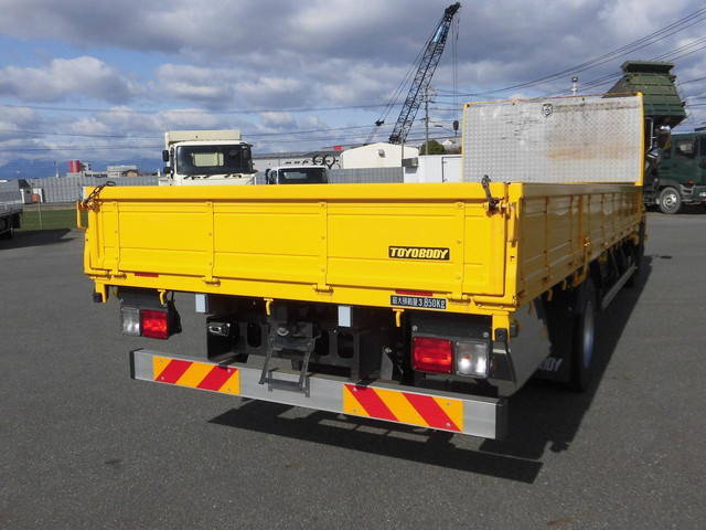 UDトラックスコンドル平ボディ中型（4t）[写真05]