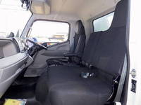 三菱ふそうキャンターパネルバン小型（2t・3t）[写真15]