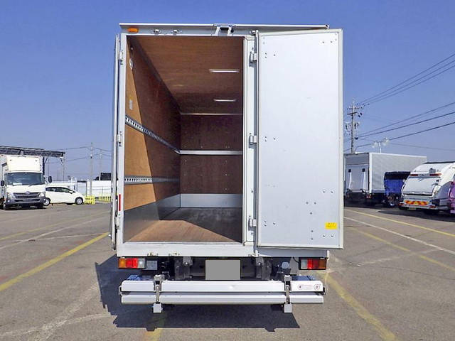 三菱ふそうキャンターパネルバン小型（2t・3t）[写真06]