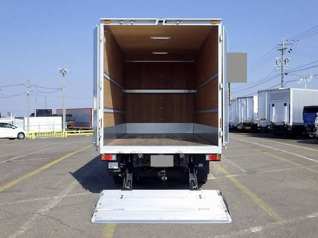 三菱ふそうキャンターパネルバン小型（2t・3t）[写真07]
