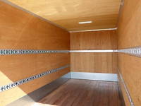 三菱ふそうキャンターパネルバン小型（2t・3t）[写真08]