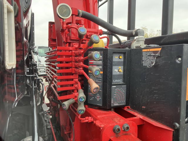 日野レンジャーセルフクレーン4段増トン（6t・8t）[写真15]