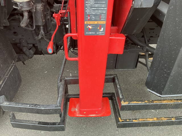 日野レンジャーセルフクレーン4段増トン（6t・8t）[写真19]