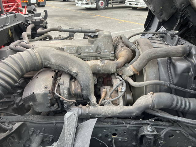 日野レンジャーセルフクレーン4段増トン（6t・8t）[写真28]