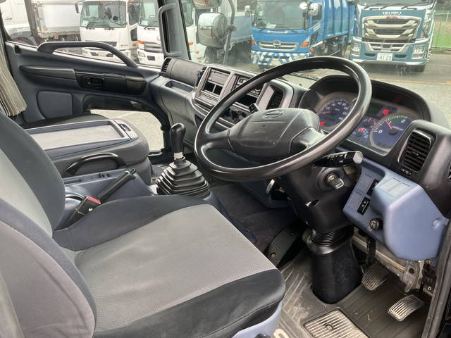 日野レンジャーセルフクレーン4段増トン（6t・8t）[写真34]