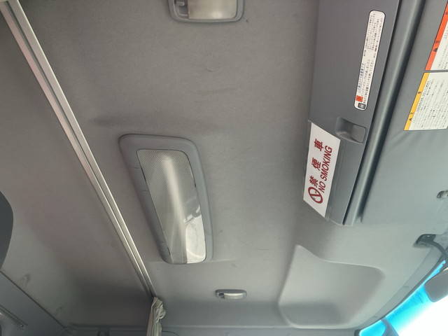 日野レンジャーセルフクレーン4段増トン（6t・8t）[写真35]