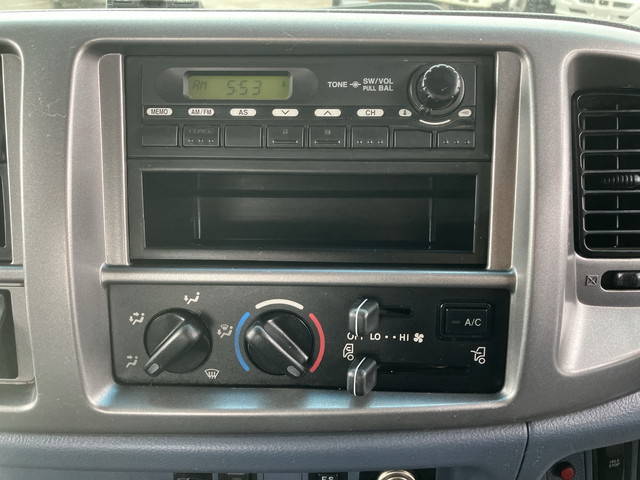 日野レンジャーセルフクレーン4段増トン（6t・8t）[写真38]