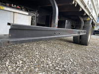 三菱ふそうキャンター平ボディ小型（2t・3t）[写真18]