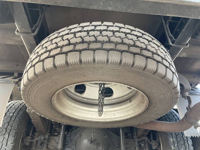 三菱ふそうキャンター平ボディ小型（2t・3t）[写真20]