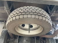 三菱ふそうキャンター平ボディ小型（2t・3t）[写真20]