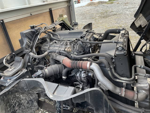 三菱ふそうキャンター平ボディ小型（2t・3t）[写真25]