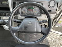 三菱ふそうキャンター平ボディ小型（2t・3t）[写真36]