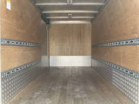 三菱ふそうキャンターアルミバン小型（2t・3t）[写真11]