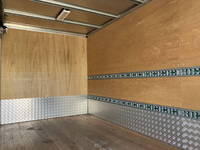 三菱ふそうキャンターアルミバン小型（2t・3t）[写真15]