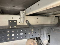 三菱ふそうキャンターアルミバン小型（2t・3t）[写真20]