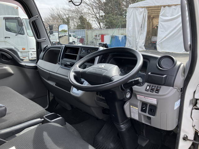 三菱ふそうキャンターアルミバン小型（2t・3t）[写真32]