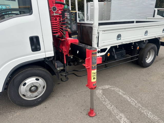 いすゞエルフクレーン3段小型（2t・3t）[写真10]