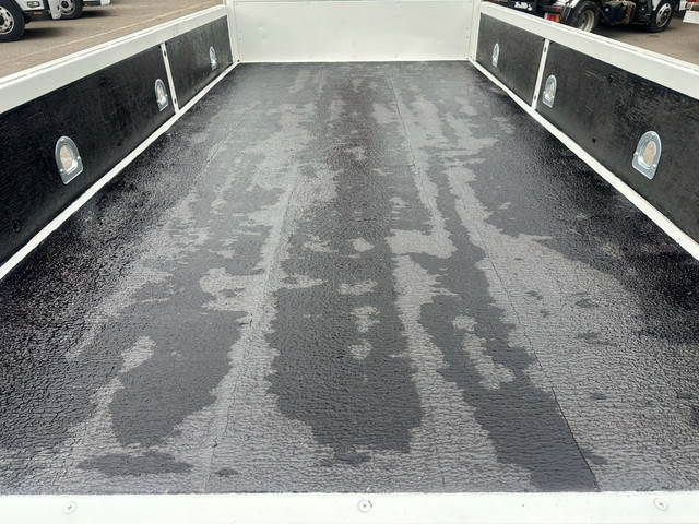 いすゞエルフクレーン3段小型（2t・3t）[写真15]