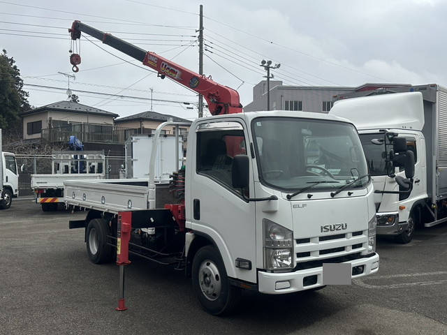 いすゞエルフクレーン3段小型（2t・3t）[写真03]