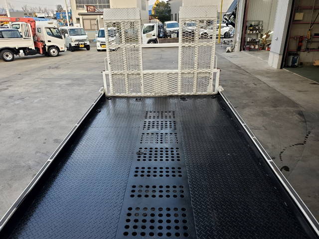 いすゞエルフセーフティクレーン4段小型（2t・3t）[写真11]