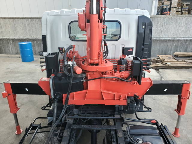 いすゞエルフセーフティクレーン4段小型（2t・3t）[写真21]