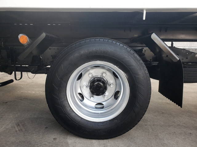 いすゞエルフセーフティクレーン4段小型（2t・3t）[写真23]