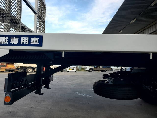 いすゞエルフセーフティクレーン4段小型（2t・3t）[写真26]