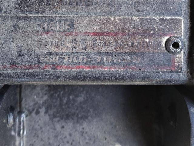 日野レンジャー冷蔵冷凍ウイング中型（4t）[写真13]