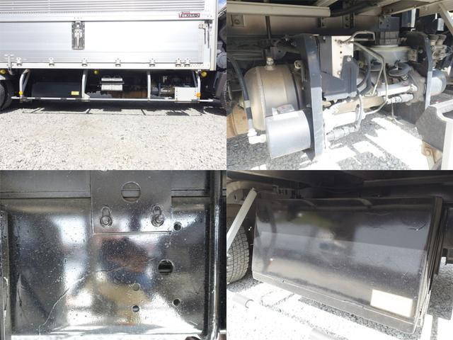日野レンジャー冷蔵冷凍ウイング中型（4t）[写真14]