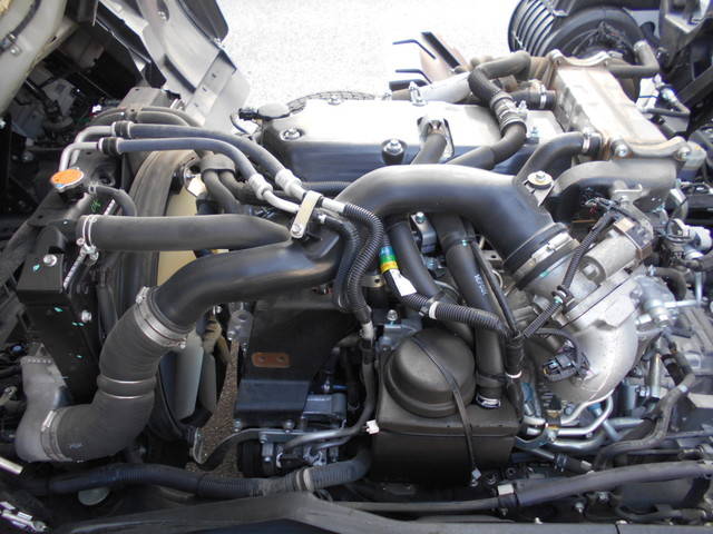 いすゞフォワードアルミウイング中型（4t）[写真18]