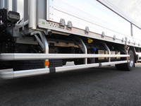 いすゞフォワードアルミウイング中型（4t）[写真21]