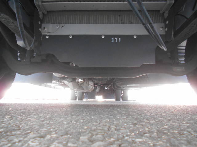 いすゞフォワードアルミウイング中型（4t）[写真23]