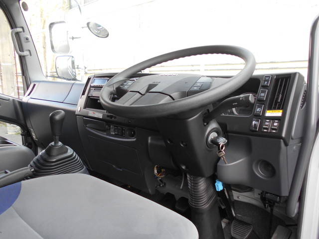 いすゞフォワードアルミウイング中型（4t）[写真27]