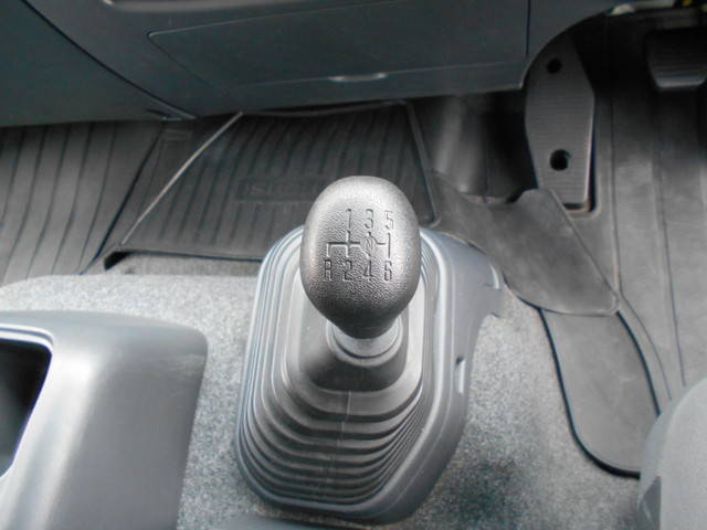 いすゞフォワードアルミウイング中型（4t）[写真30]