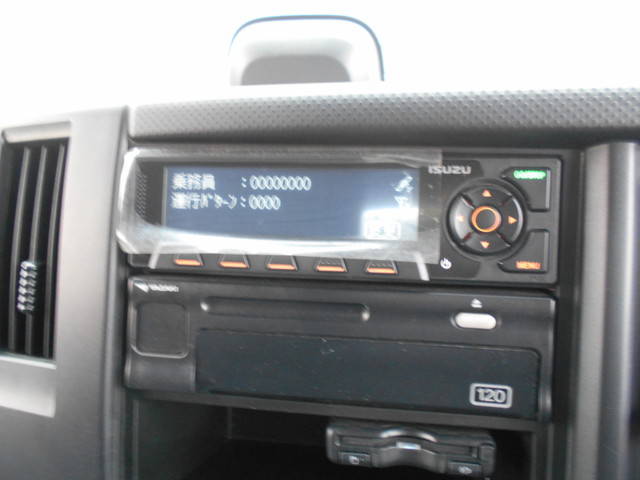 いすゞフォワードアルミウイング中型（4t）[写真31]