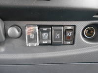 いすゞフォワードアルミウイング中型（4t）[写真33]