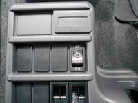 いすゞフォワードアルミウイング中型（4t）[写真35]