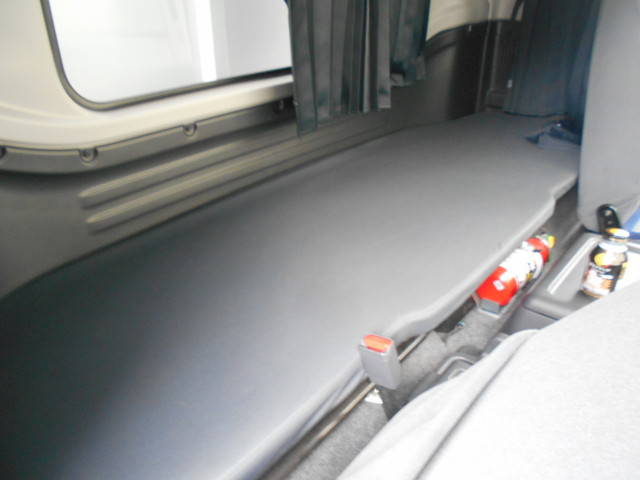 いすゞフォワードアルミウイング中型（4t）[写真36]