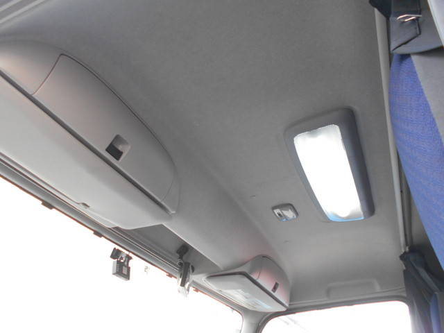 いすゞフォワードアルミウイング中型（4t）[写真40]