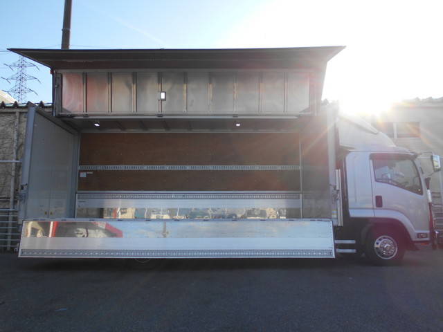 いすゞフォワードアルミウイング中型（4t）[写真07]