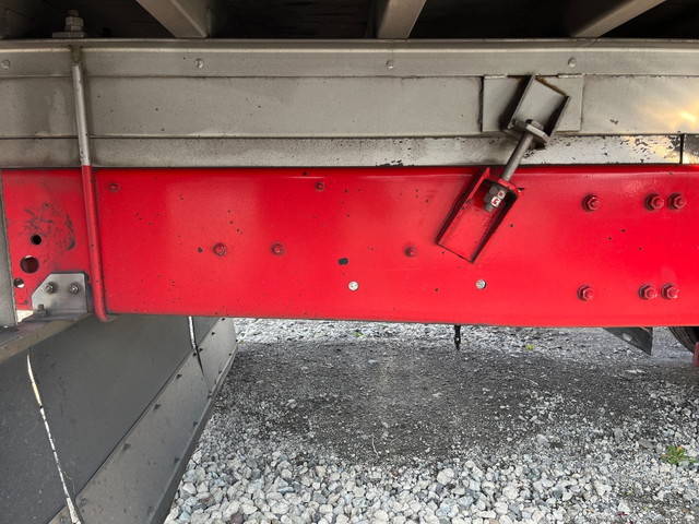 三菱ふそうスーパーグレートスクラップ運搬車大型（10t）[写真24]