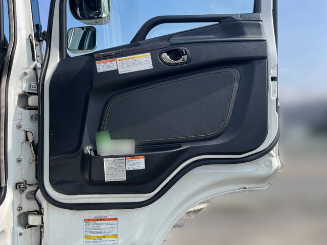 三菱ふそうスーパーグレートスクラップ運搬車大型（10t）[写真29]